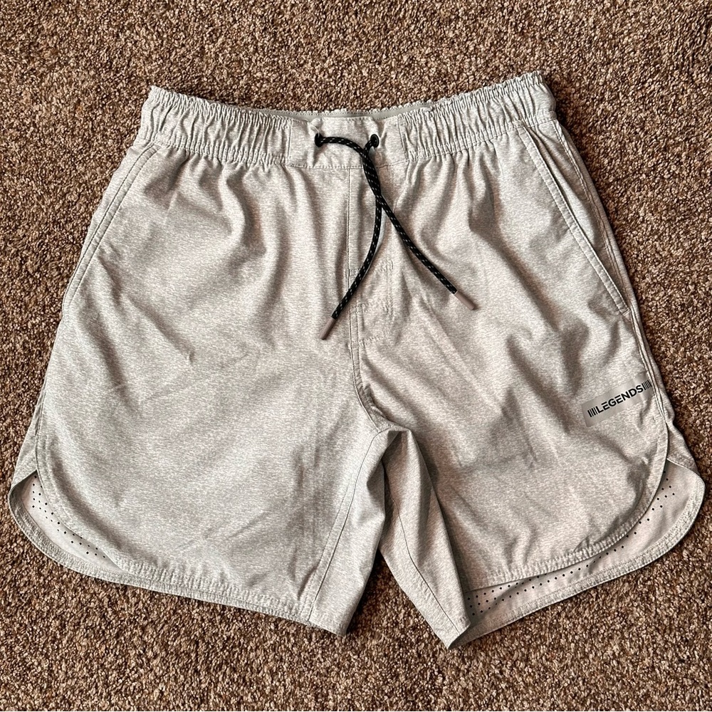 Legends Men's Size Small Grey/White Luka Activewear Lined 7" Shorts